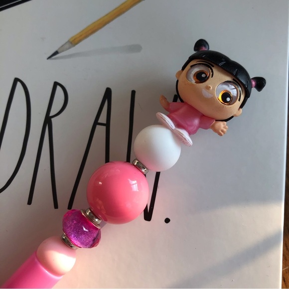 Disney doorables: Monsters INC.: Boo handmade beaded pen - Picture 3 of 4